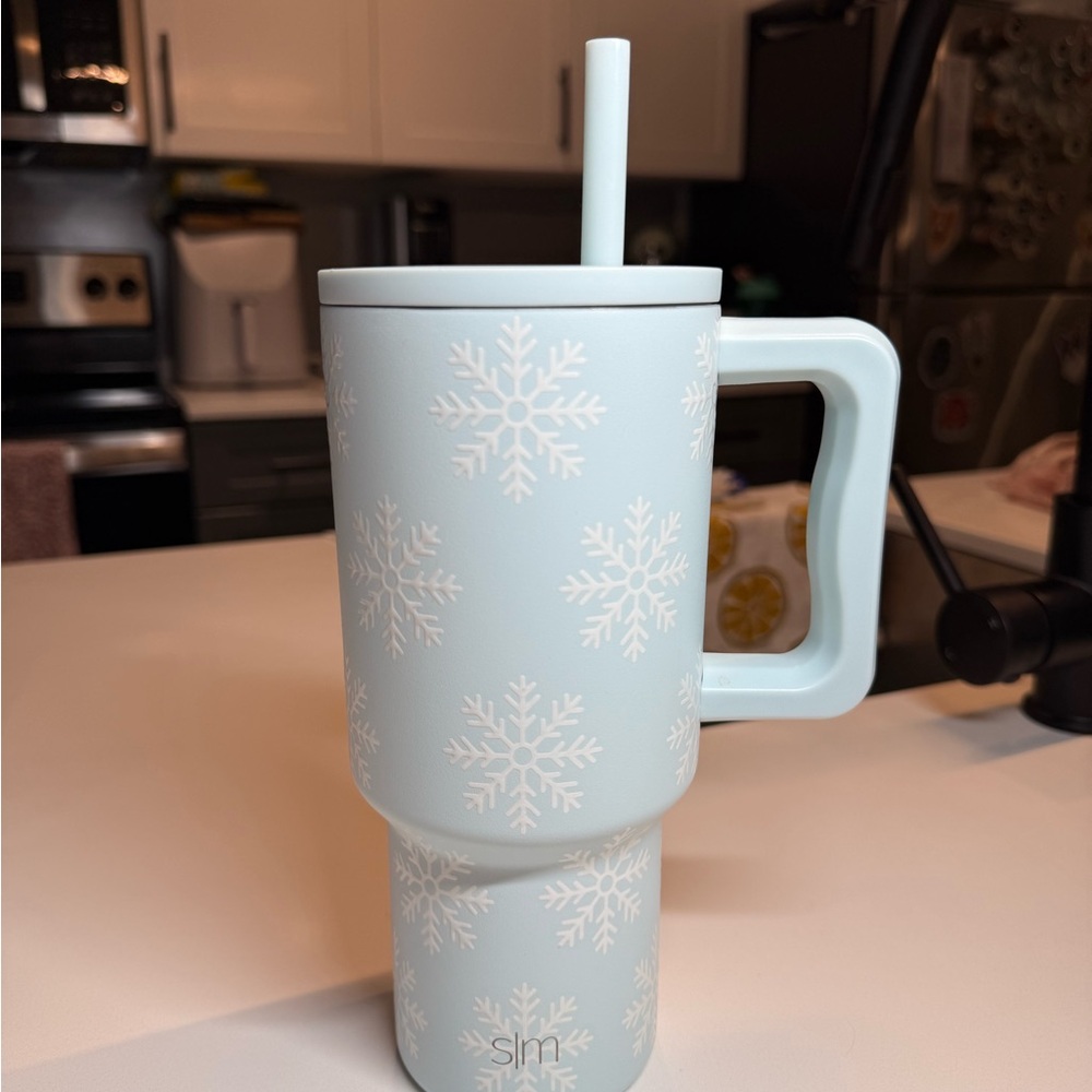 Simple Modern Snowflake Mug